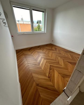 Trimar Parket - Jsme rodinná firma z Nivnice a specializujeme se na kvalitní dřevěné podlahy, jejich dodávku, odbornou realizaci i renovace